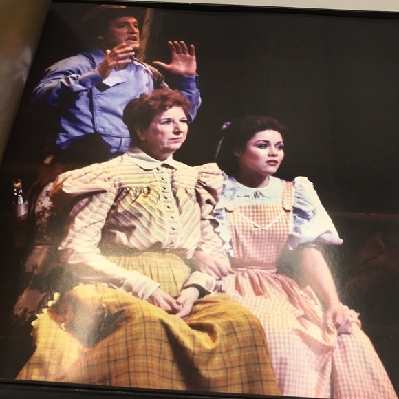 Rodgers & Hammerstein The Complete Broadway Musicals Boxed Set with Book - Picture 5 of 11